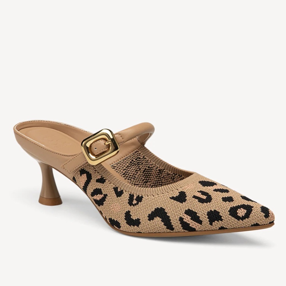 NWT Gracelithe Mules with Pointed Toe